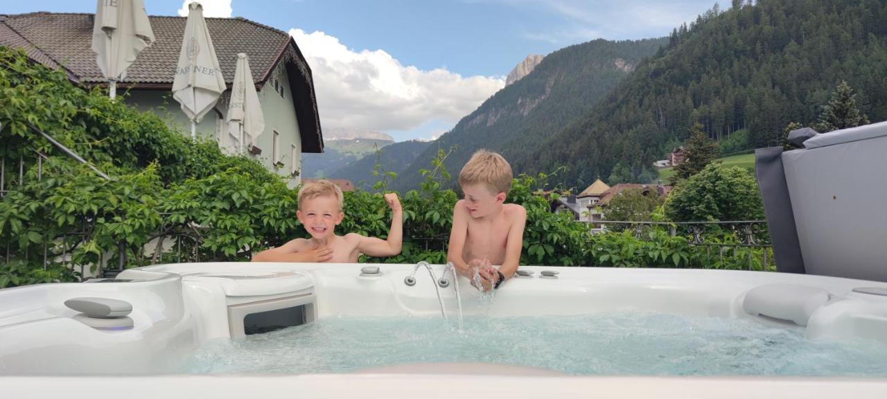 Hotel Garni Snaltnerhof Ortisei Exteriér fotografie