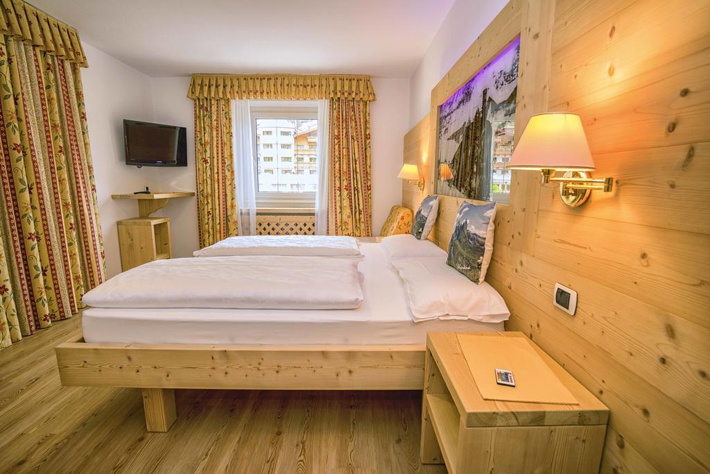 Hotel Garni Snaltnerhof Ortisei Exteriér fotografie
